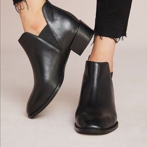 Seychelles offstage Chelsea boot